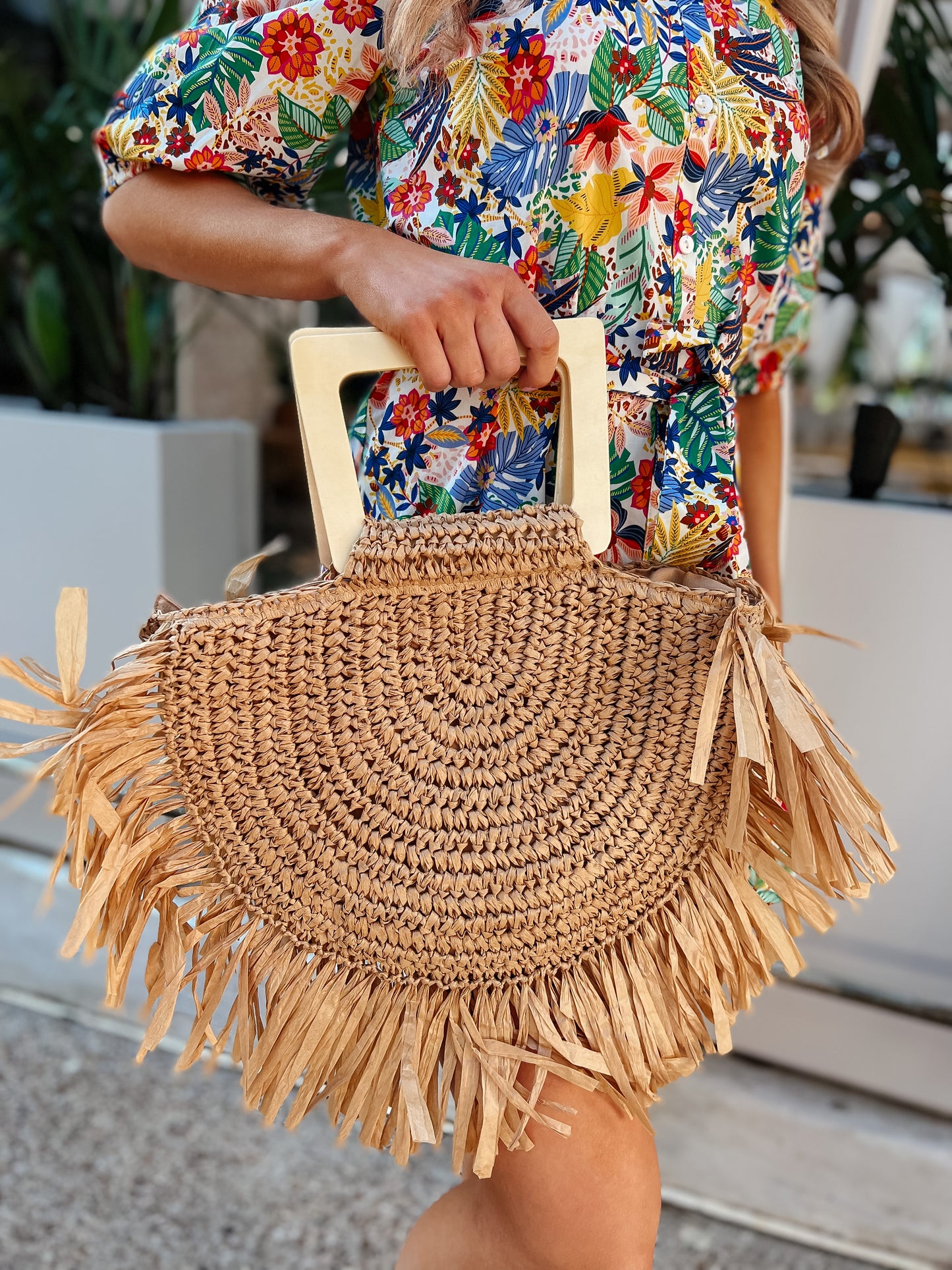 Straw Braided Raffia Fringe Bag | Khaki