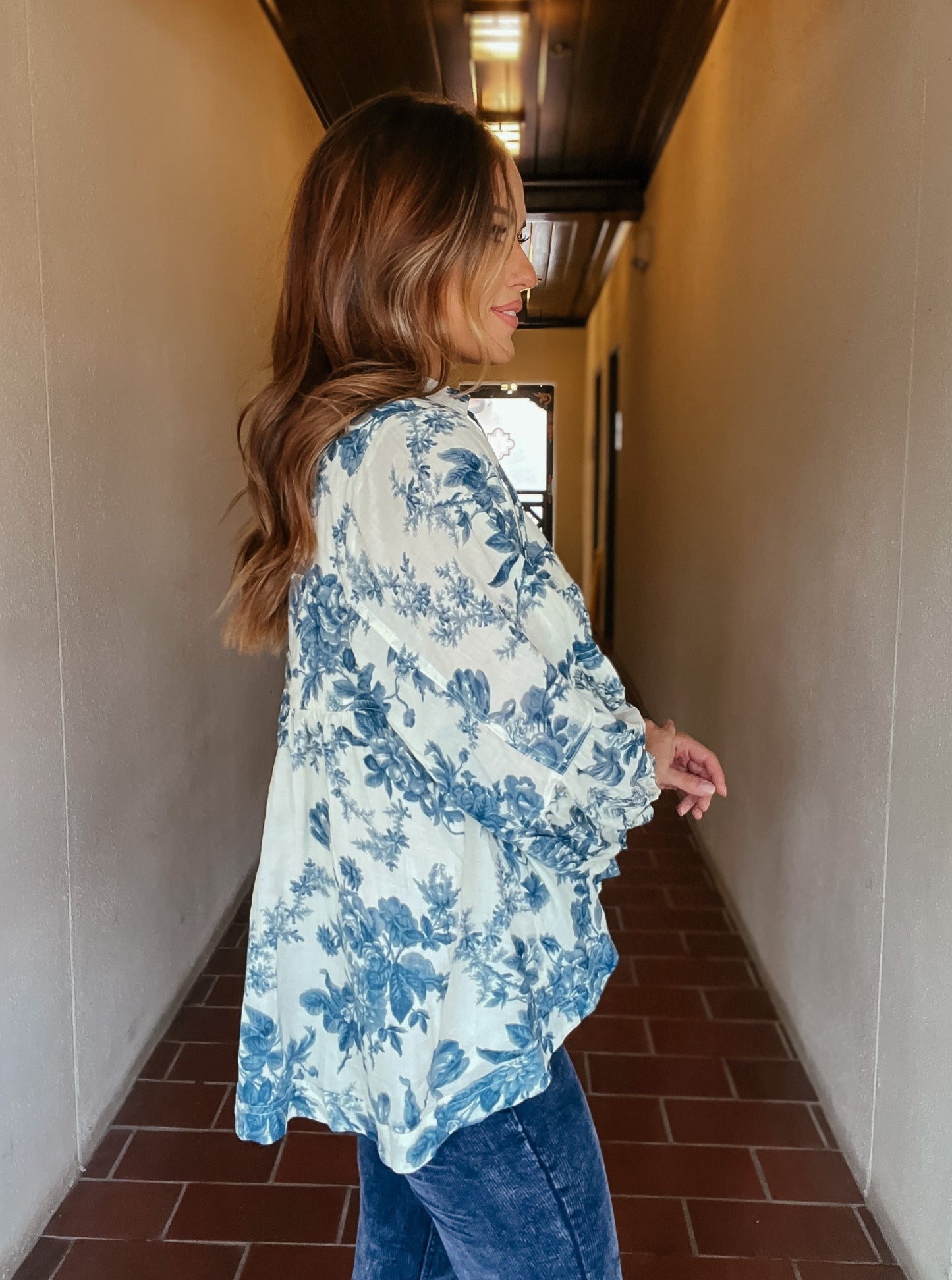 Shaun Floral Cream and Blue Puff Sleeve Top