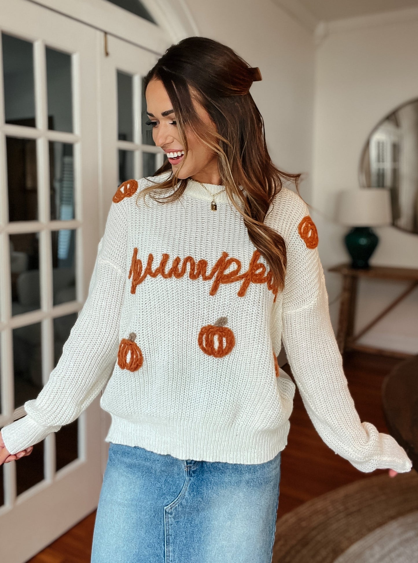 Stitched Pumpkin Sweater | Cream